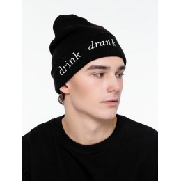 Шапка с вышивкой Drunk, черная