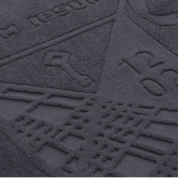 Полотенце на заказ Surpass с рельефным логотипом, среднее